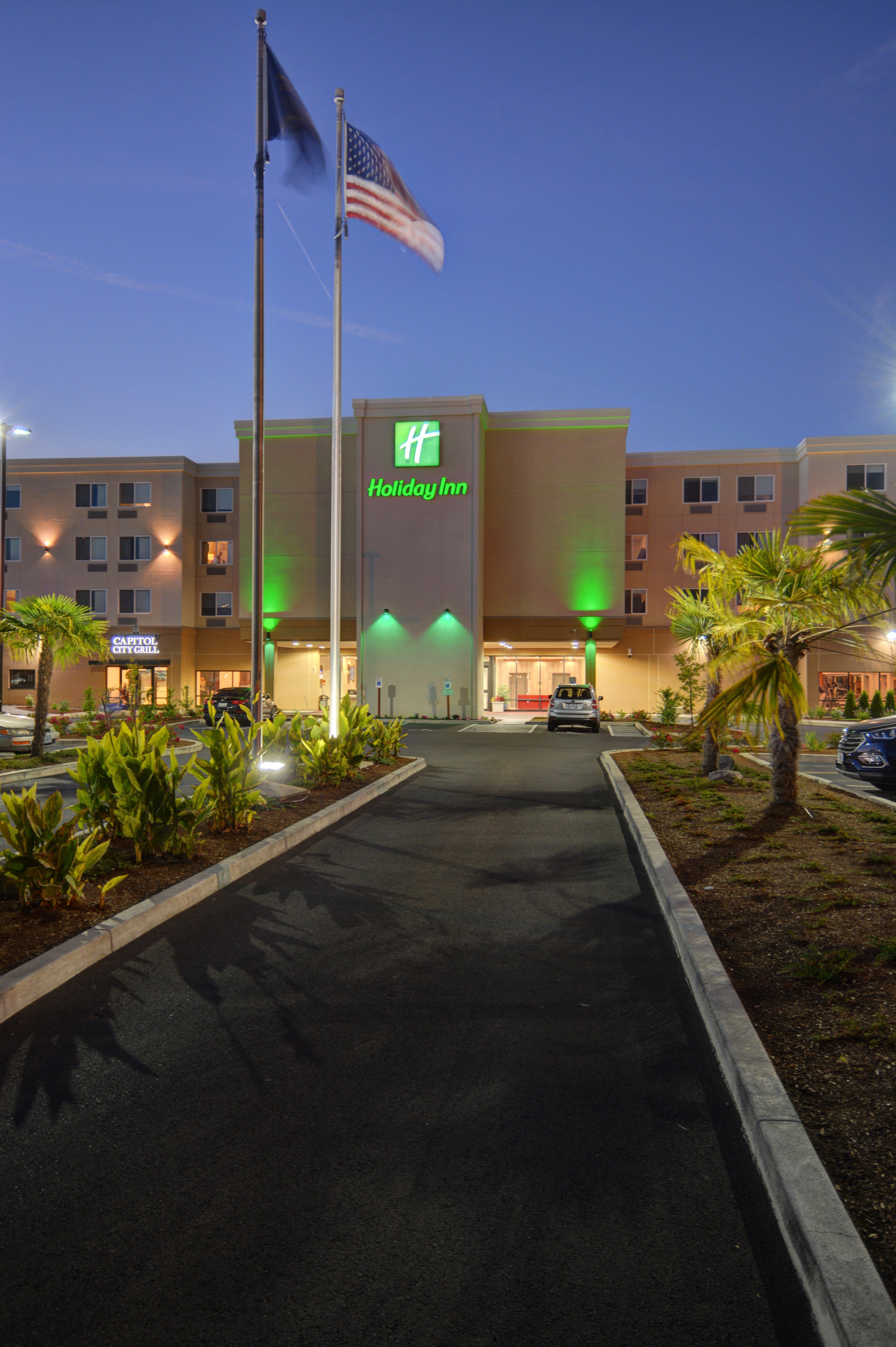 Holiday Inn - Salem By Ihg Exterior photo